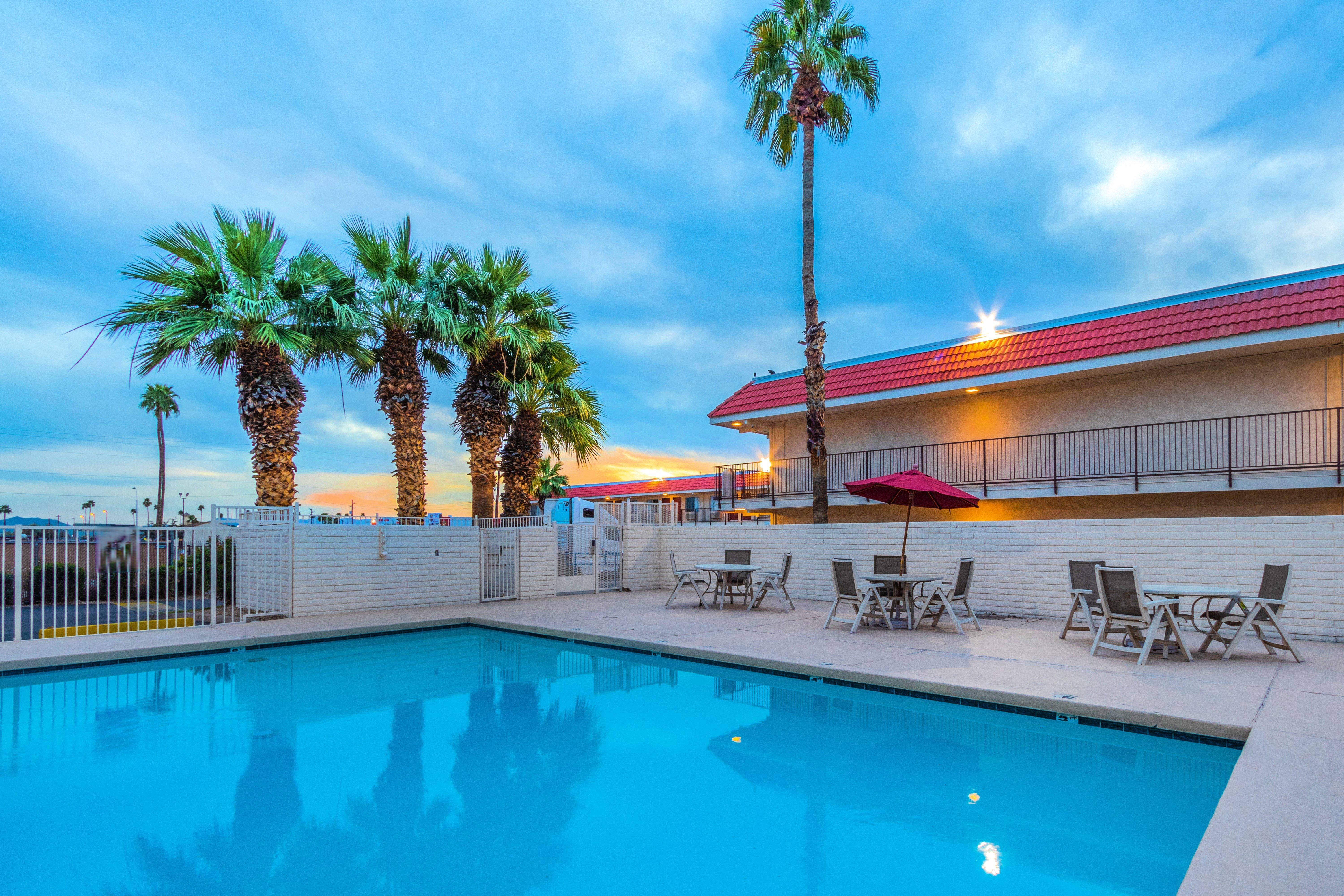 Red Roof Inn Phoenix- Midtown Exterior photo