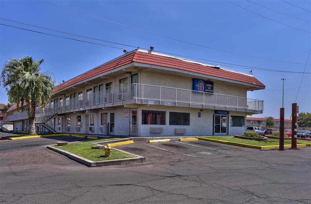 Red Roof Inn Phoenix- Midtown Exterior photo
