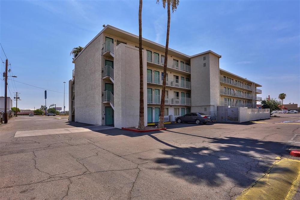 Red Roof Inn Phoenix- Midtown Exterior photo