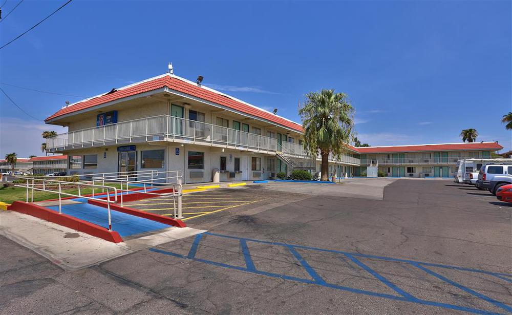 Red Roof Inn Phoenix- Midtown Exterior photo