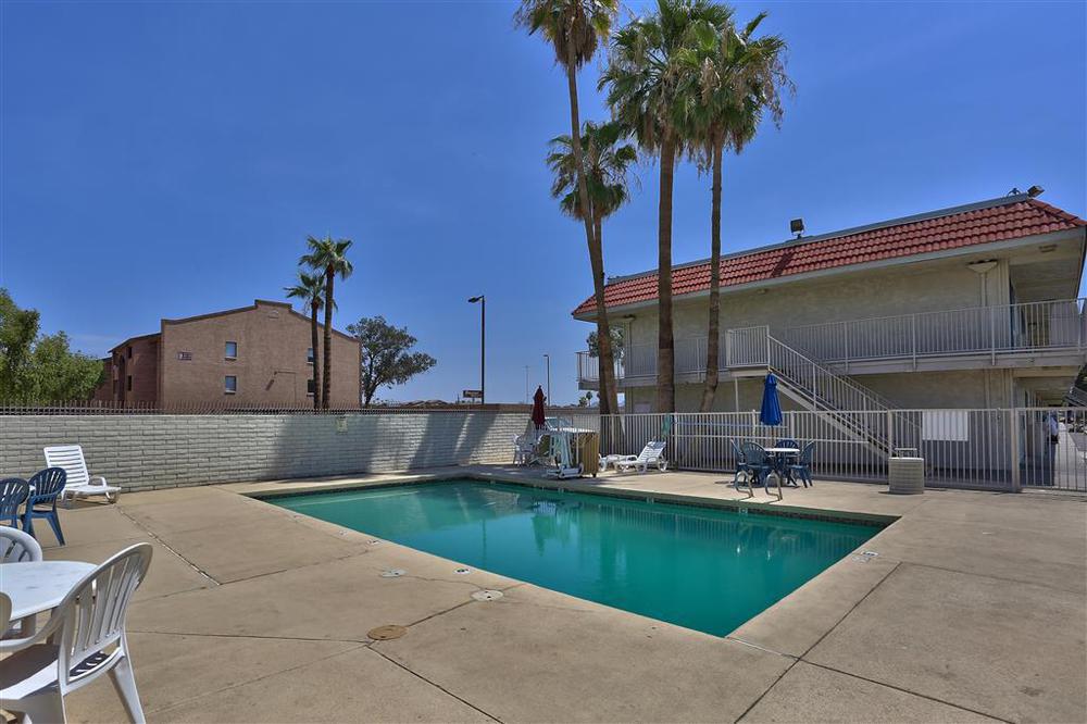 Red Roof Inn Phoenix- Midtown Facilities photo